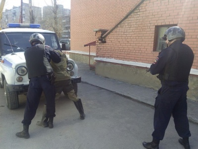 «Молодой человек пытался вскрыть автомобиль»