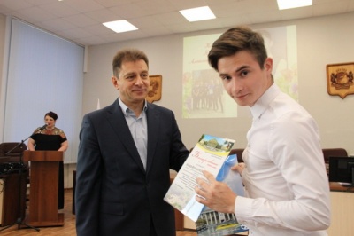Чествование девятиклассников