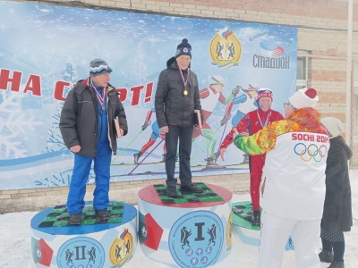 Пьедестал наш