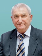 Екимов Александр Михайлович

Родился 19 сентября 1952 года. 
Окончил Новосибирский электротехнический институт в 1975 году по специальности «инженер-механик».
Награжден знаком «Ветеран атомной энергетики и промышленности», Памятным знаком «За труд на благо города», знаком «За заслуги перед атомной отраслью» 3 степени, имеет Почетное звание «Заслуженный конструктор Российской Федерации» и многочисленные награды Производственного объединения «Север».
Общий трудовой стаж - 47 лет.
Александр Михайлович работает на Производственном объединении «Север» с 1973 года, прошел трудовой путь от инженера-технолога до начальника конструкторского отдела разработки электрических приводов. 
Под руководством Александра Михайловича в 2009-2010 годах осуществлен расчет, проектирование и подготовка серийного производства высокомоментных синхронных электродвигателей с возбуждением от постоянных магнитов, позволяющих ПО «Север» обеспечить импортонезависимость Российской Федерации в области электрических машин данного класса. 
В 2015 году осуществлены разработка, проектирование и производство электродвигателей для робототехники, разработка электродвигателя и магнитной муфты для подводного движительного модуля для Научно-исследовательского института специального машиностроения МГТУ им. Н.Э. Баумана. 
Александром Михайловичем успешно решены задачи по разработке конструкторской документации на серию рулевых электроприводов РЭП600-1, РЭП600-2, РЭП-250, которые прошли предварительные испытания, в том числе в составе основных изделий, разработана конструкторская документация на составные части привода для проекта «БРВ-Север». 
Под его руководством с 2007 года был разработан и поставлен на серийное производство большой ряд изделий автомобильной тематики, который стал одним из основных направлений производства гражданской продукции предприятия. 
