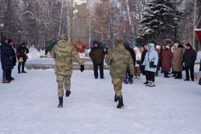 В Калининском районе прошли памятные мероприятия, посвященные годовщине полного освобождения ленинграда от фашистской блокады