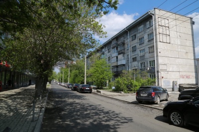 В Калининском районе продолжается капитальный ремонт дорог
