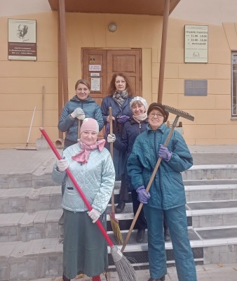 Более 11 тысяч жителей Калининского района приняли участие в субботнике
