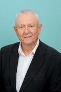 Ядрышников Михаил Васильевич

Родился 21 марта 1952 года в городе Новосибирске. Окончил Новосибирский электротехнический институт в 1979 году по специальности инженер-технолог. 
Михаил Васильевич начал трудовую деятельность на Новосибирском заводе химконцентратов в 1979 году инже-нером - конструктором. Долгое время работал начальником цеха. 
С 1994 по 2002 годы - директор научно-исследовательского конструкторско-технологического бюро.
С 2002 по 2010 годы – занимал должности заместителя технического директора по новой технике, заместителя главного инженера по новой технике, начальника отдела развития новой продукции. 
С 2010 по 2019 год - возглавлял ООО «НЗХК-Инжиниринг».  
Общий трудовой стаж - 43 года.
Является победителем социалистического соревнова-ния. 
Награжден благодарностями ПАО «НЗХК», ведом-ственным знаком «Ветеран атомной энергетики и промыш-ленности», Знаком «За активную работу в профсоюзе», По-четными грамотами Министерства среднего машинострое-ния и ЦК Профсоюза, Медалью «100 лет профсоюза».
За время работы зарекомендовал себя грамотным, вы-сококвалифицированным специалистом, умелым руководи-телем, самостоятельно принимал сложные технические решения. 
Михаил Васильевич активно занимался рационализа-торской работой, разработкой и внедрением новых образ-цов продукции.
